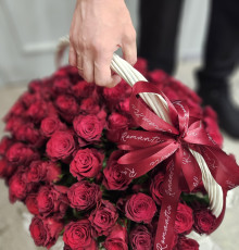 Корзинка 85 роз Родос 