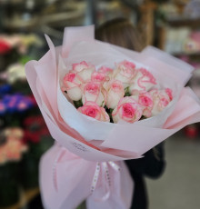 Букет из 15 роз Джумилия