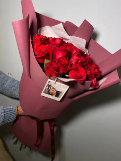 Букет из 25 Эквадорских роз (VIP) с упаковкой