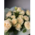 Букет из 5 веток кустовой розы   Саммер роуз с упаковкой