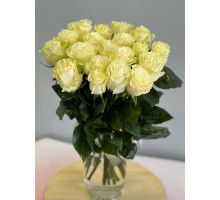 БУКЕТ 21 белая роза "Мондиаль"