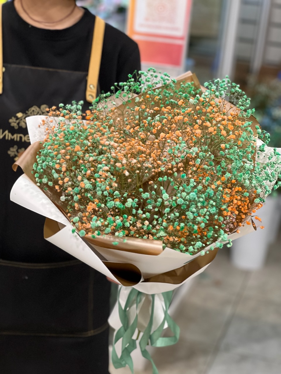 Букет из радужных гипсофил 5 веток  Букет из радужных гипсофил 5 веток