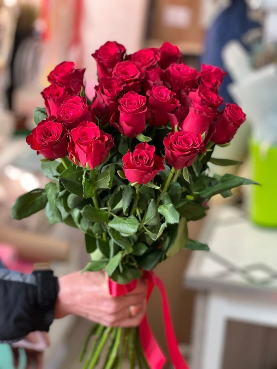 21 роза Кения 50 см