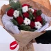 Новогодний букет с розами Кения 