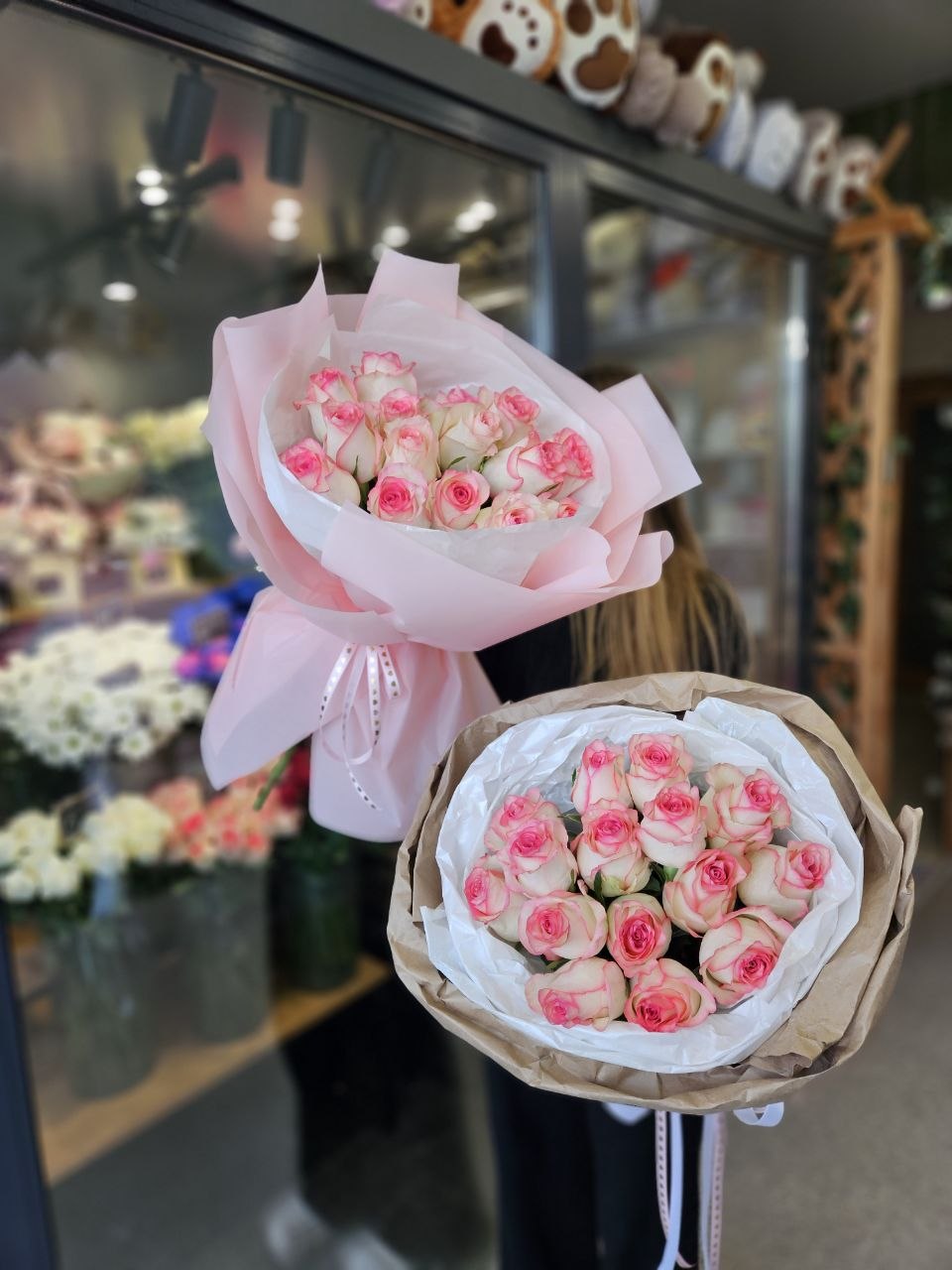 : Букет из 15 роз Джумилия 60 см в стильной упаковке