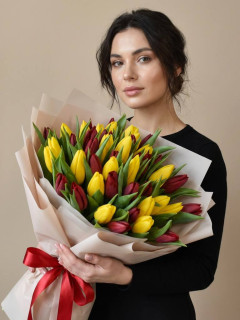 Букет «Огненный микс» (51 тюльпан)