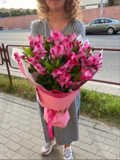 Букет  из альстромерий яркий