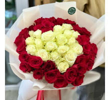 51 роза "Сердце"  из эквадорских роз