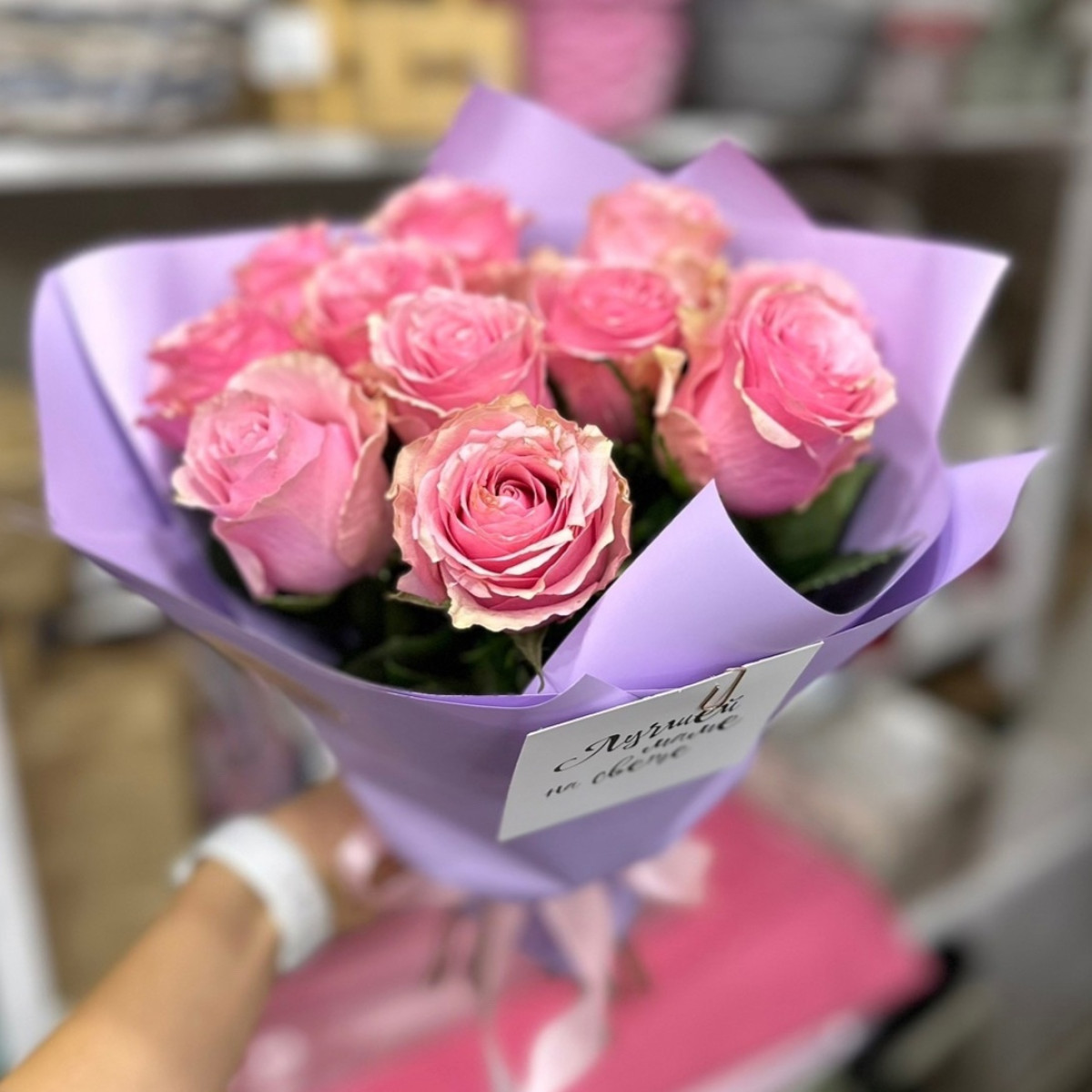 БУКЕТ 15 розовых роз Кения 40 см с упаковкой