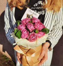 Бокс с кустовой розой