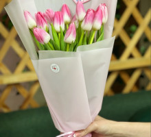 15 розовых тюльпанов "Идил"