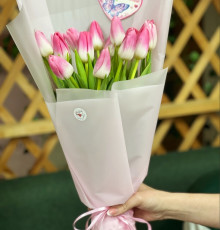 15 розовых тюльпанов "Идил"