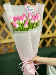 15 розовых тюльпанов "Идил"